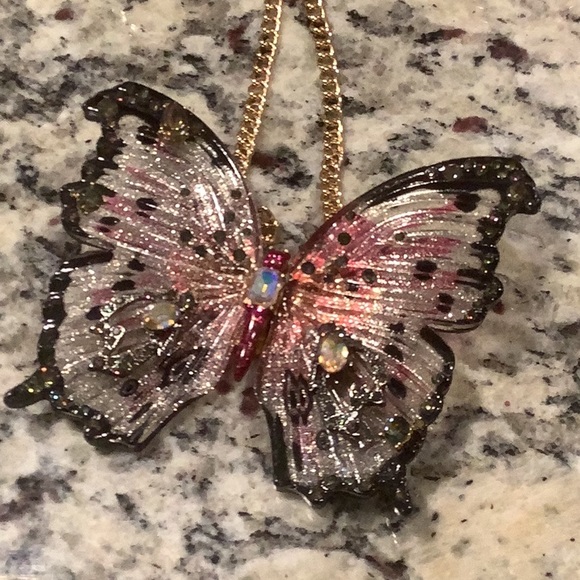 Betsy Johnson Butterfly Necklace - Picture 6 of 6